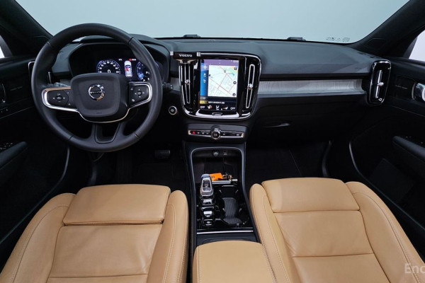 2021 Volvo XC40 с пробегом 39 468 км