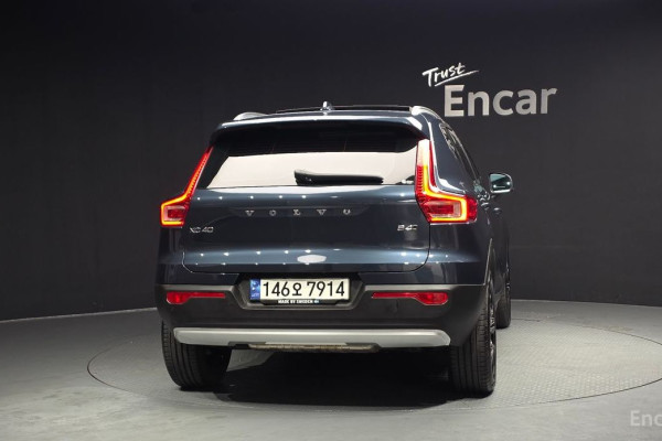 2021 Volvo XC40 с пробегом 10 546 км