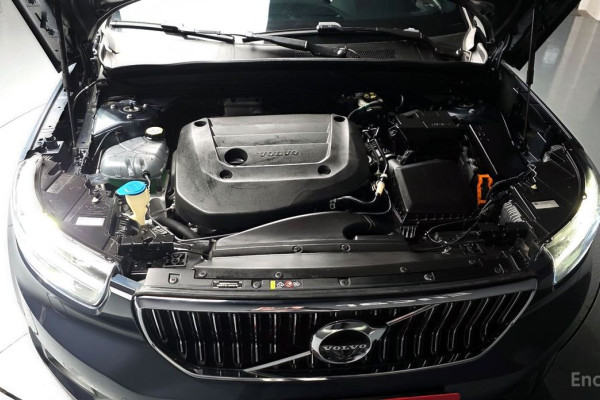 2021 Volvo XC40 с пробегом 10 546 км