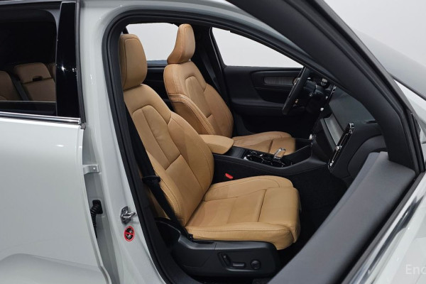 2021 Volvo XC40 с пробегом 39 468 км