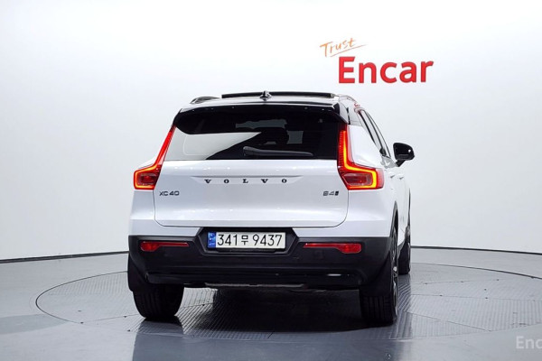 2021 Volvo XC40 с пробегом 11 685 км