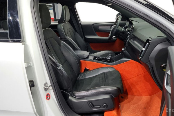 2021 Volvo XC40 с пробегом 11 685 км