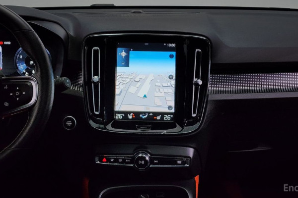 2021 Volvo XC40 с пробегом 11 685 км