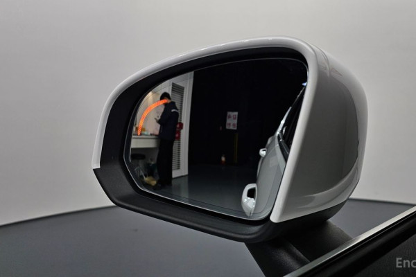 2020 Volvo XC40 с пробегом 92 601 км