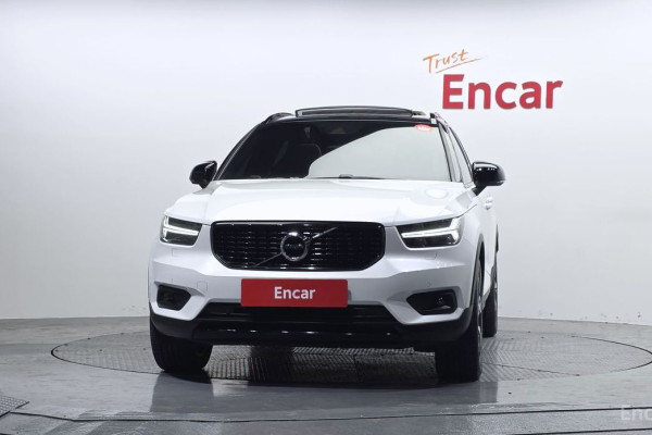 2020 Volvo XC40 с пробегом 49 623 км