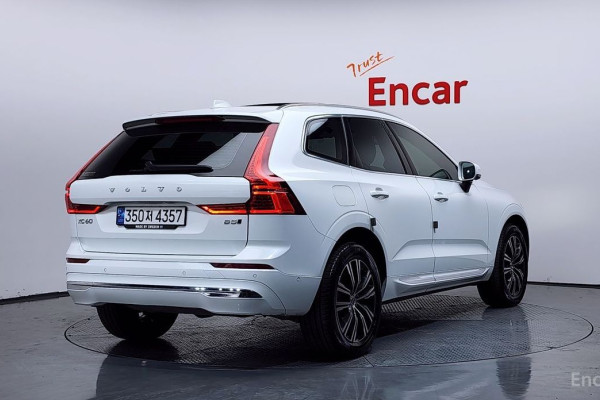 2022 Volvo XC60 с пробегом 41 134 км