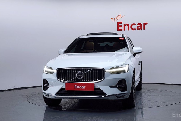 2022 Volvo XC60 с пробегом 41 134 км