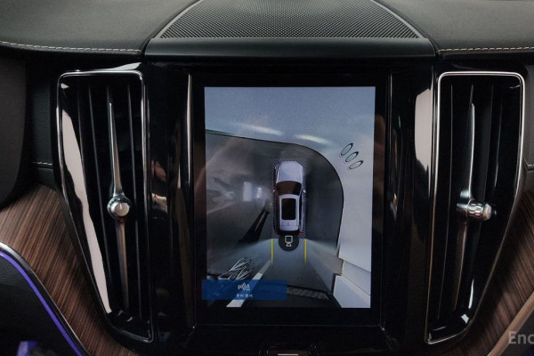 2022 Volvo XC60 с пробегом 41 134 км