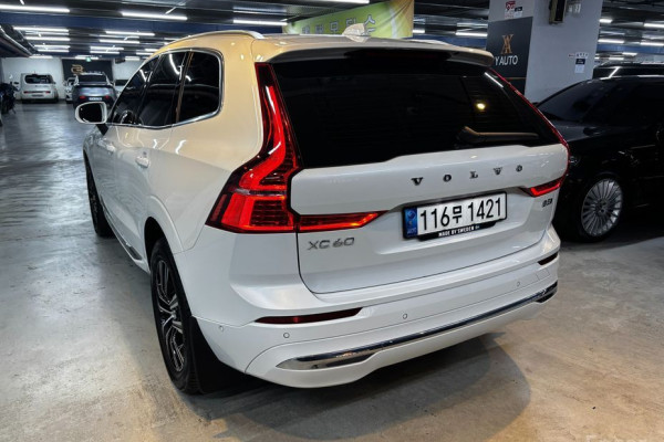 2022 Volvo XC60 с пробегом 74 000 км