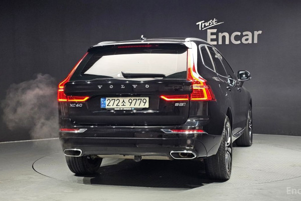 2021 Volvo XC60 с пробегом 59 309 км