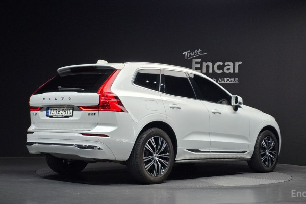 2022 Volvo XC60 с пробегом 45 562 км