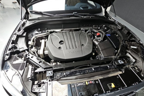 2021 Volvo XC60 с пробегом 59 309 км