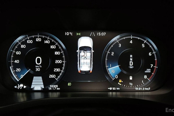 2021 Volvo XC60 с пробегом 59 309 км