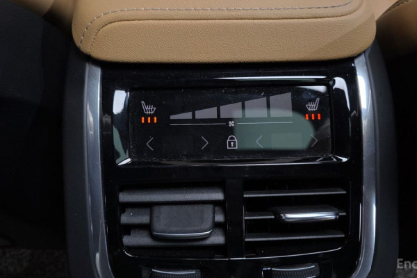 2022 Volvo XC60 с пробегом 42 788 км