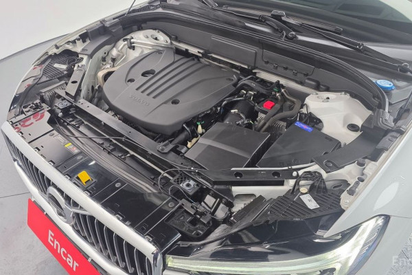 2021 Volvo XC60 с пробегом 54 488 км