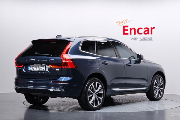 2022 Volvo XC60 с пробегом 40 647 км