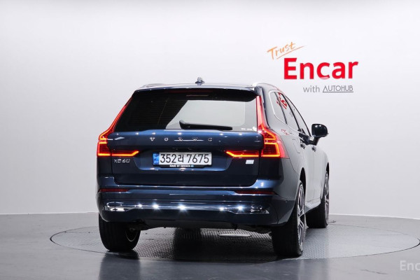 2022 Volvo XC60 с пробегом 40 647 км