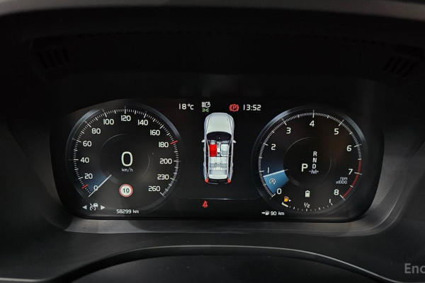 2021 Volvo XC60 с пробегом 58 299 км