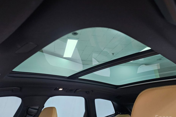 2022 Volvo XC60 с пробегом 64 089 км