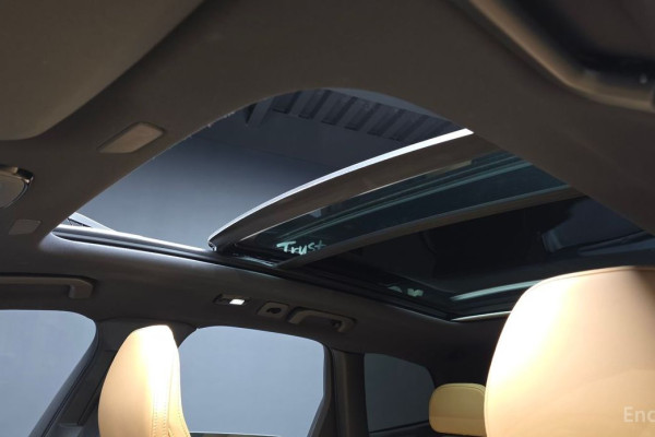 2023 Volvo XC60 с пробегом 40 339 км