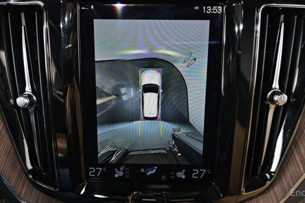 2021 Volvo XC60 с пробегом 58 299 км