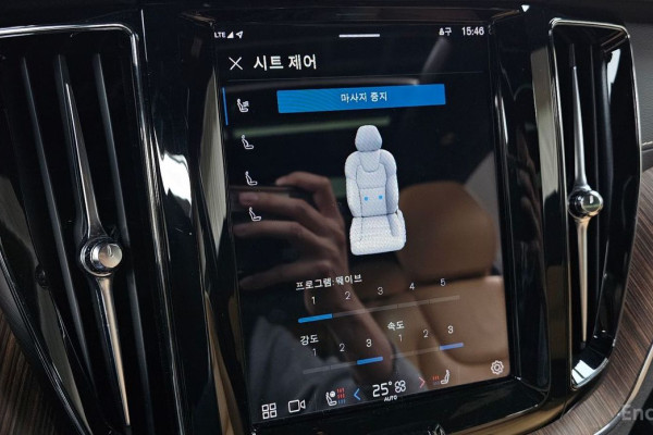 2022 Volvo XC60 с пробегом 40 647 км