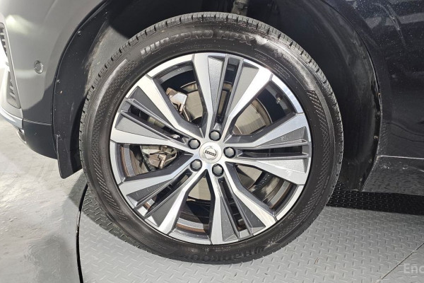 2021 Volvo XC60 с пробегом 83 471 км