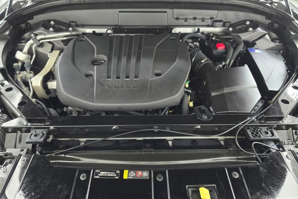 2021 Volvo XC60 с пробегом 45 143 км