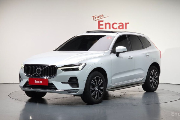 2022 Volvo XC60 с пробегом 45 810 км