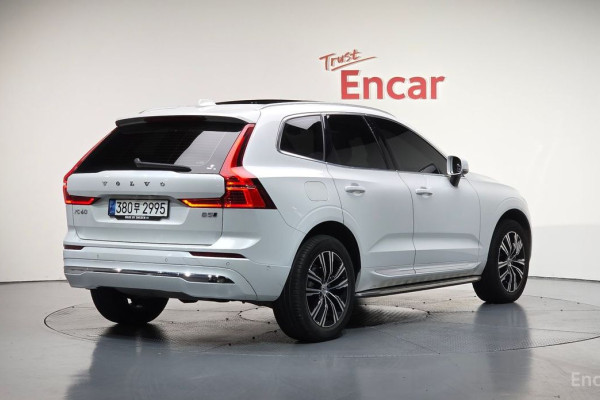 2022 Volvo XC60 с пробегом 45 810 км