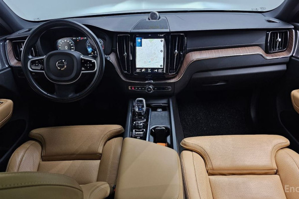 2021 Volvo XC60 с пробегом 48 895 км