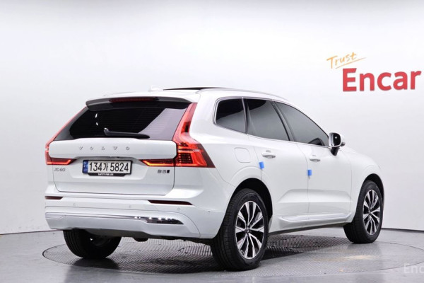 2023 Volvo XC60 с пробегом 61 169 км