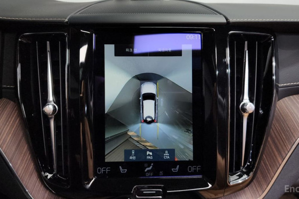 2021 Volvo XC60 с пробегом 51 582 км