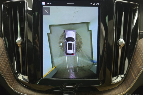 2021 Volvo XC60 с пробегом 45 143 км