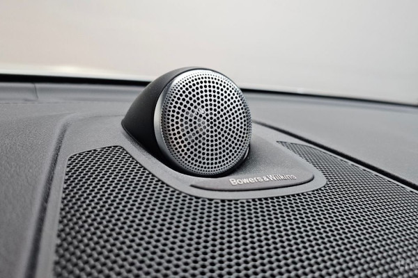 2021 Volvo XC60 с пробегом 48 895 км