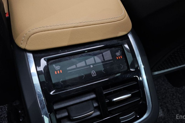 2023 Volvo XC60 с пробегом 61 169 км