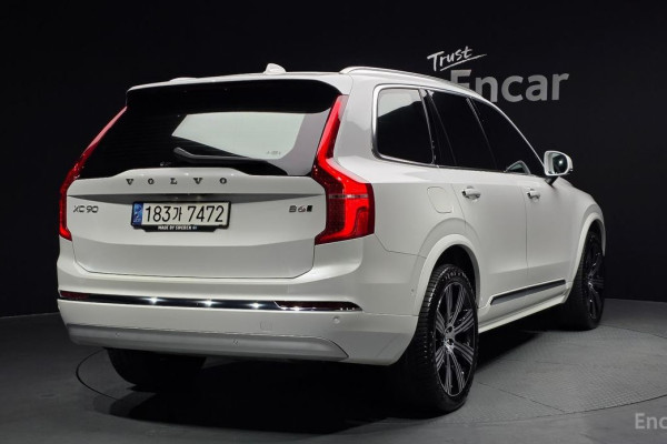 2022 Volvo XC90 с пробегом 36 076 км