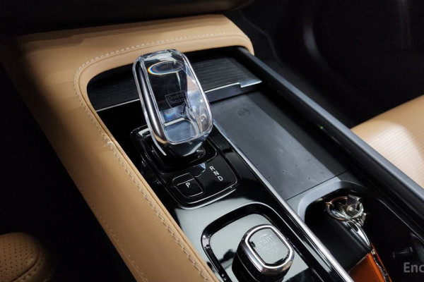 2022 Volvo XC90 с пробегом 126 083 км