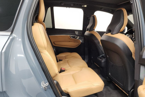 2022 Volvo XC90 с пробегом 126 083 км
