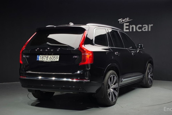 2023 Volvo XC90 с пробегом 14 376 км