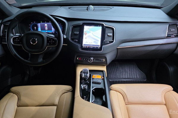 2023 Volvo XC90 с пробегом 14 376 км