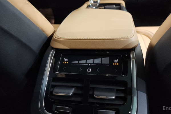 2022 Volvo XC90 с пробегом 126 083 км