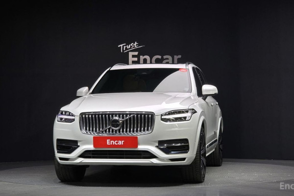 2023 Volvo XC90 с пробегом 46 124 км