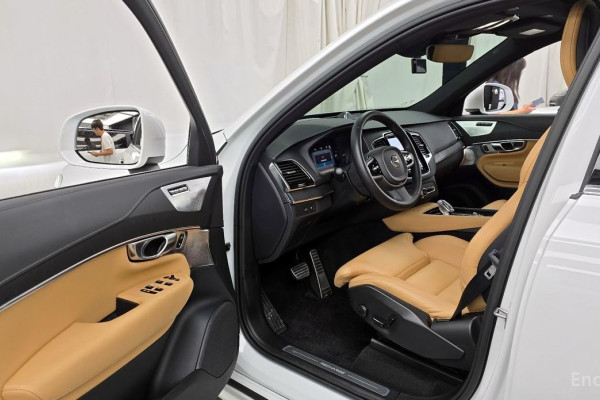 2023 Volvo XC90 с пробегом 46 124 км