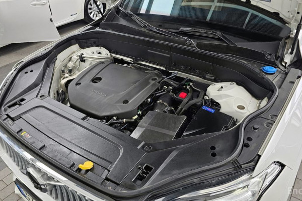 2022 Volvo XC90 с пробегом 43 691 км