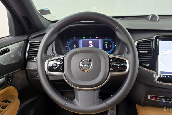 2023 Volvo XC90 с пробегом 46 124 км