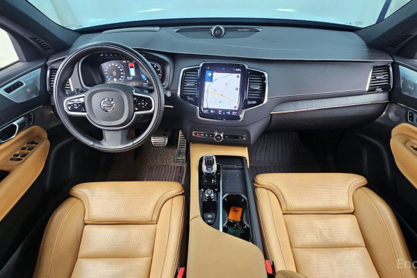 2022 Volvo XC90 с пробегом 43 691 км