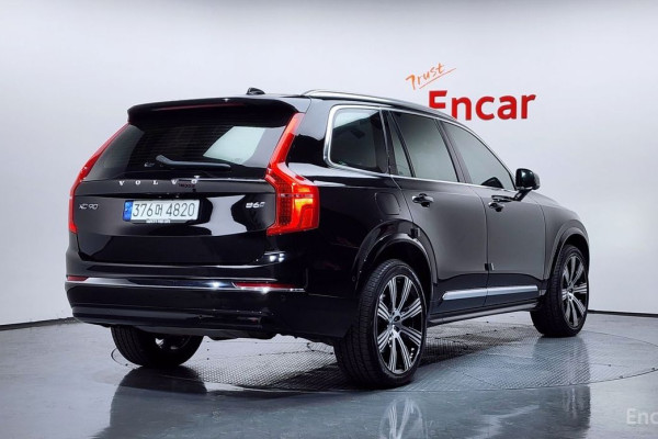 2023 Volvo XC90 с пробегом 64 069 км