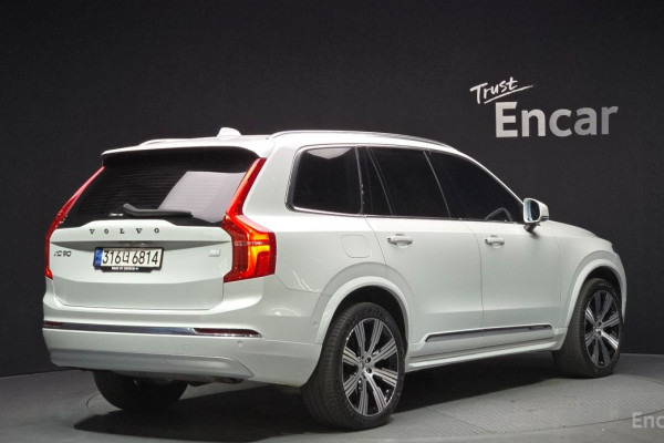 2022 Volvo XC90 с пробегом 41 979 км