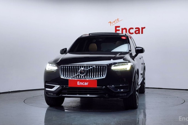 2023 Volvo XC90 с пробегом 64 069 км